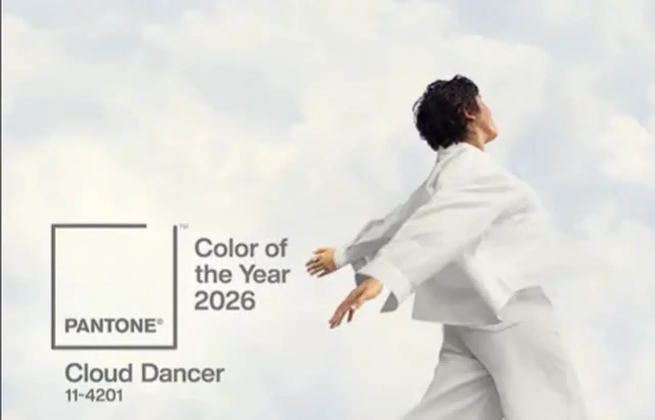 Pantone 2026’nın simgesi Cloud Dancer ile sakinlik vaat ediyor! İşte yılın rengi