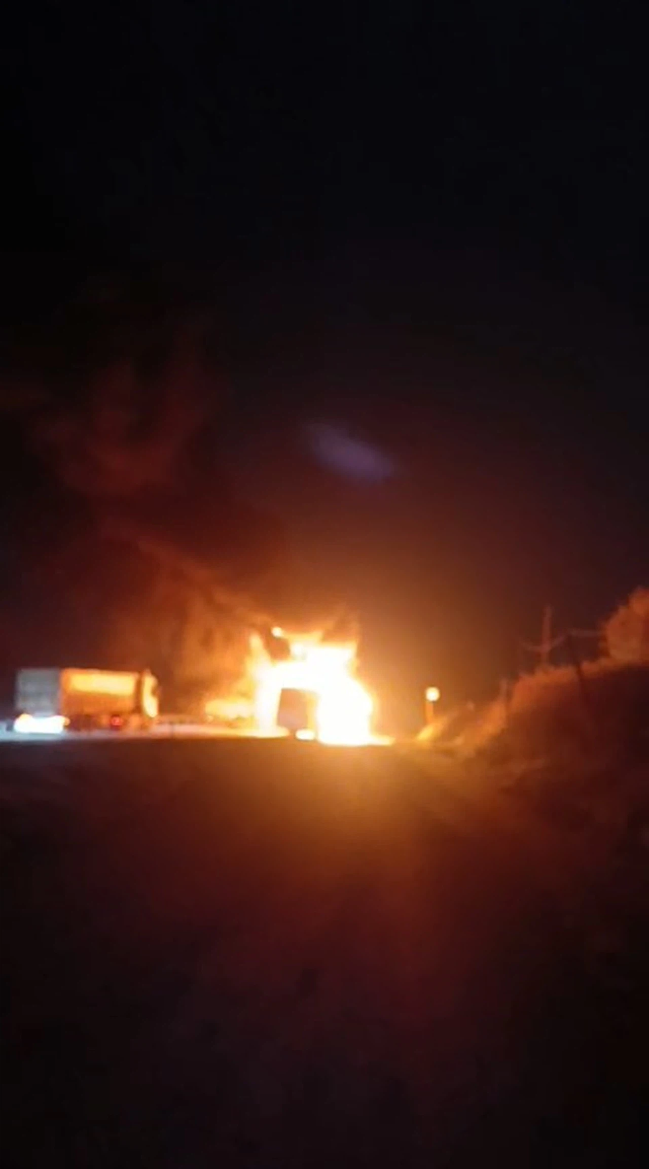 Bursa’da işçi servisi alev aldı: Gece yarısı facianın eşiğinden dönüldü!