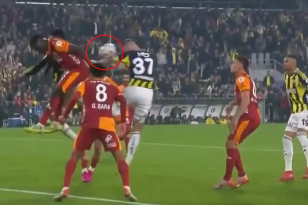 Tartışmalı karar! VAR, Fenerbahçe’nin Galatasaray’a attığı golü iptal etti