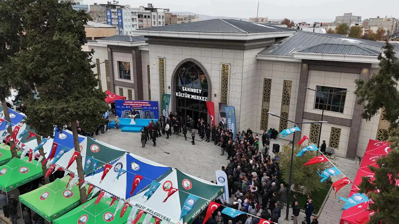 Şahinbey’den Nizip’e 150 milyon TL’lik kültür atağı! Dev merkez hizmete açıldı