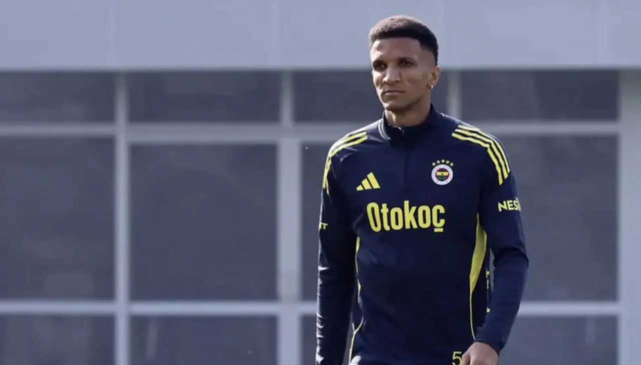 Fenerbahçe’den şok karar: Rodrigo Becao kadro dışı!
