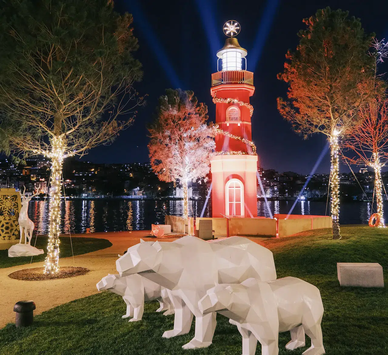 Tersane İstanbul’da büyüleyici kış başladı: Winter Town ziyarete açıldı