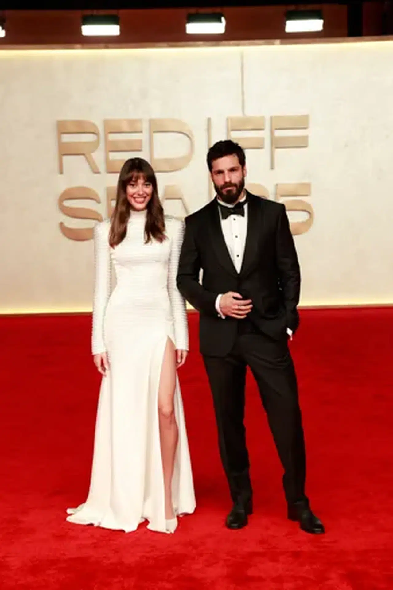 Dilan Çiçek Deniz ve Serkan Çayoğlu Red Sea Film Festivali'nde göz kamaştırdı