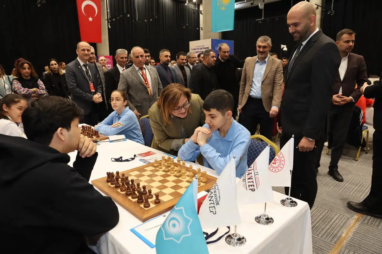 Satranç dünyası Gaziantep’te toplandı! tarihi organizasyon 6 ülke 2 şampiyona...