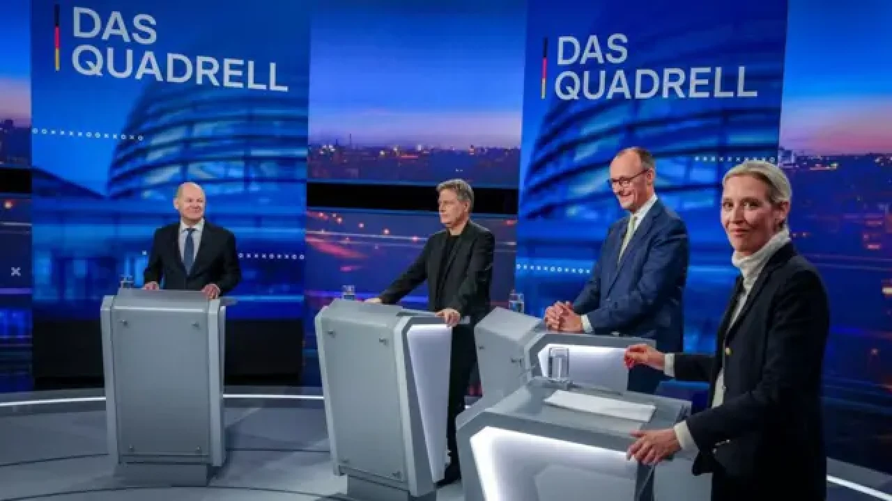 Almanya Yeniden Bölündü! Seçimler Ülkeyi İkiye Ayırdı