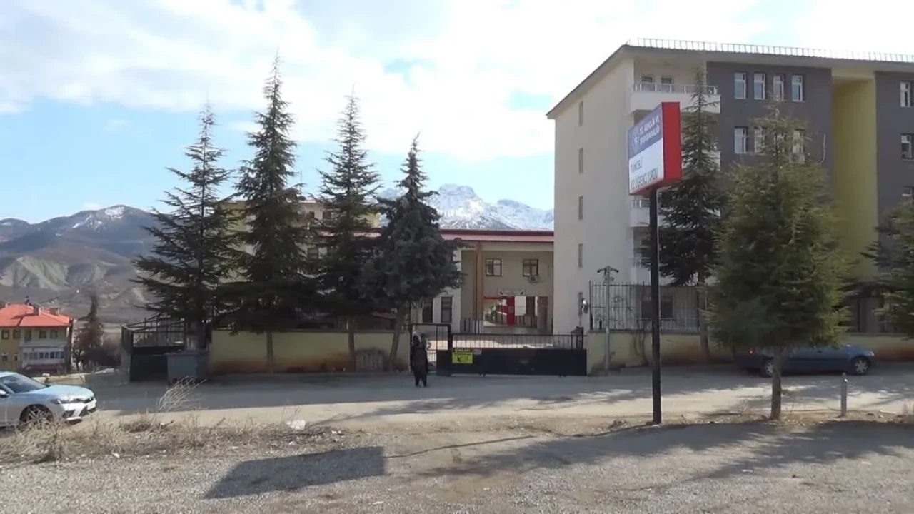 Yurtta feci olay: Üniversite öğrencisi 5. kattan atladı