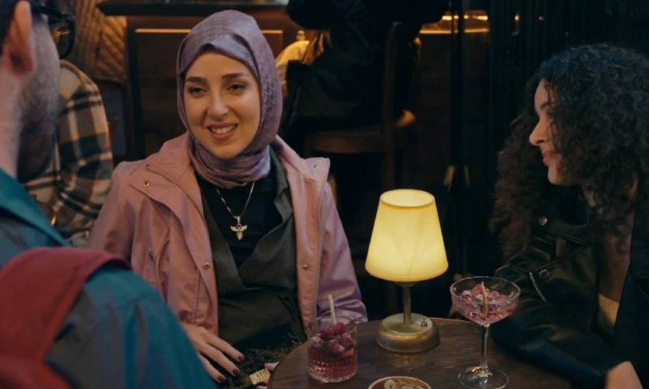 Doğu Dizisi Laçin Lal Kimdir? Gerçek Adı, Kaç Yaşında, Nereli, Instagram Hesabı ve Rol Aldığı Diziler