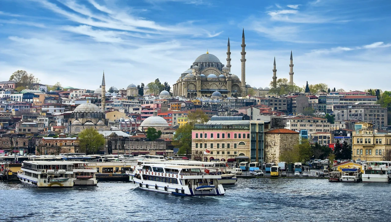 Turizmde rekor kırdık: Ocak ayında 2 milyon yabancı ziyaretçi!