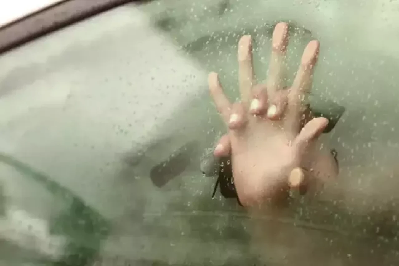 Kocasının yasak aşkını kaydetti başına gelmeyen kalmadı!