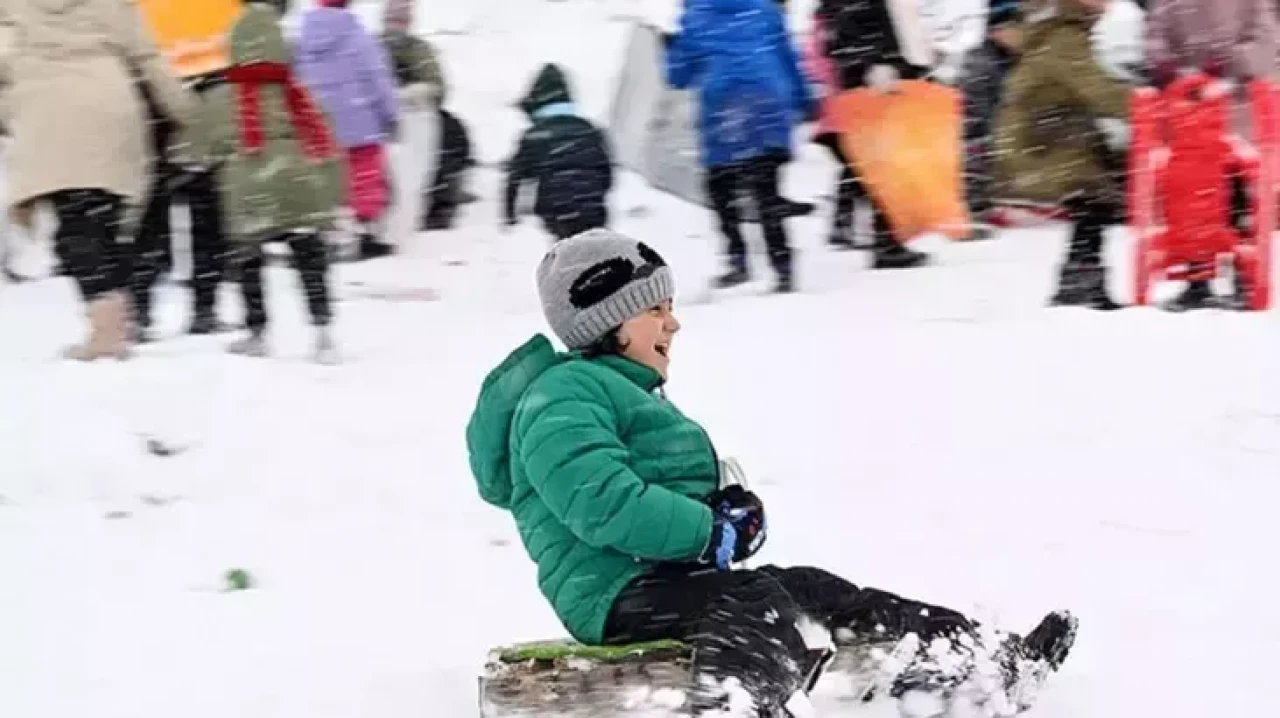 Samsun’da 21 Şubat’ta Okullar Tatil mi? Kar Yağışı Sürecek mi?