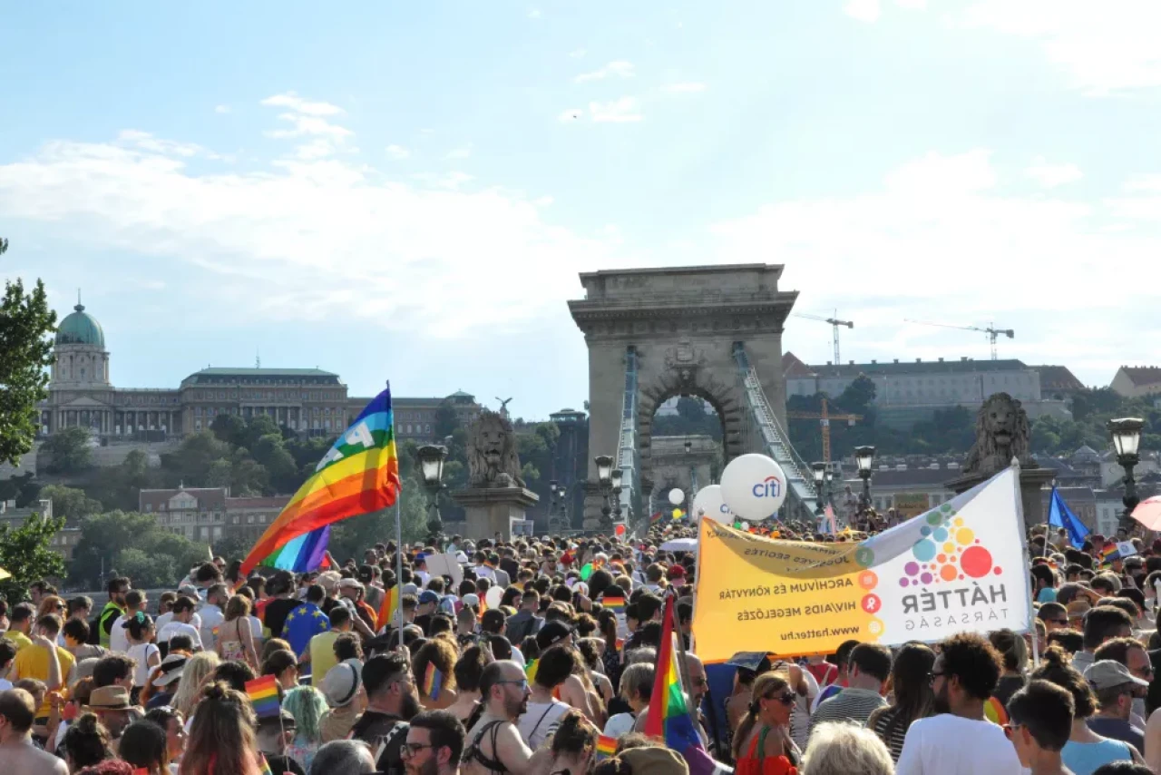 Macaristan'dan LGBT'ye Sert Darbe! Ülke Genelinde LGBT Yürüyüşleri Yasaklandı