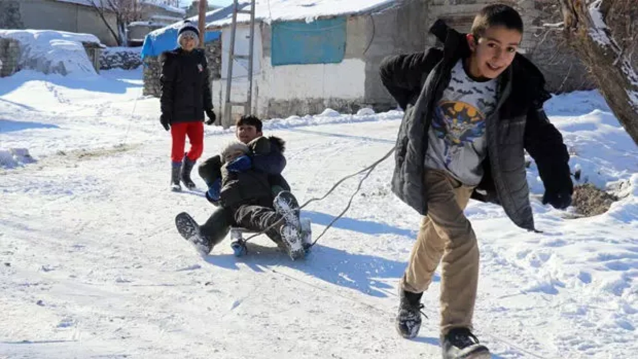 11 Şubat Günü Çanakkale’de Okullar Tatil Mi Edildi? Valilik Açıklaması Geldi Mi?