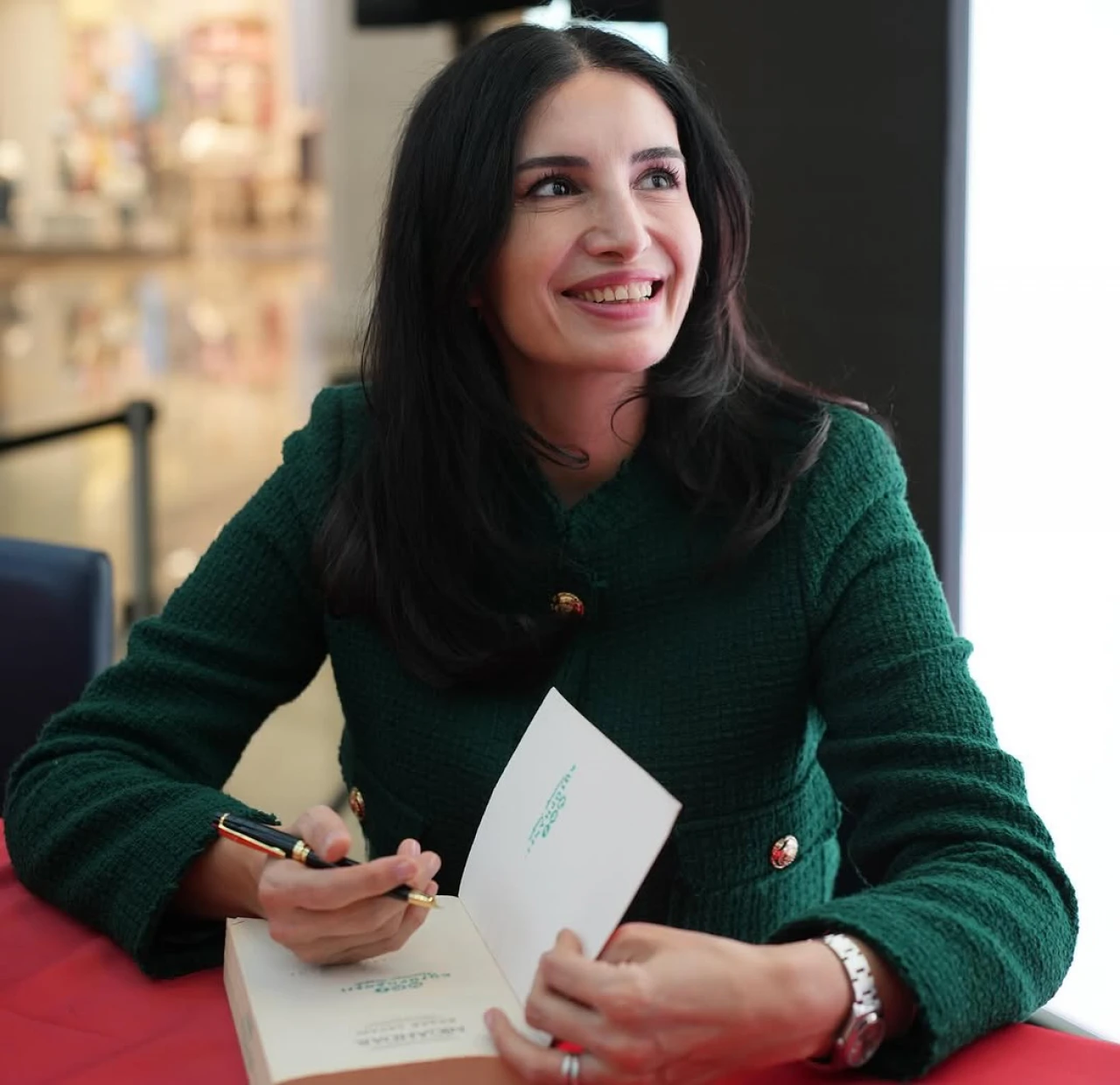 Başak Sayan Kimdir, Kaç Yaşında, Evli mi, Eserleri Neler, Hangi Yapımlarda Rol Aldı?