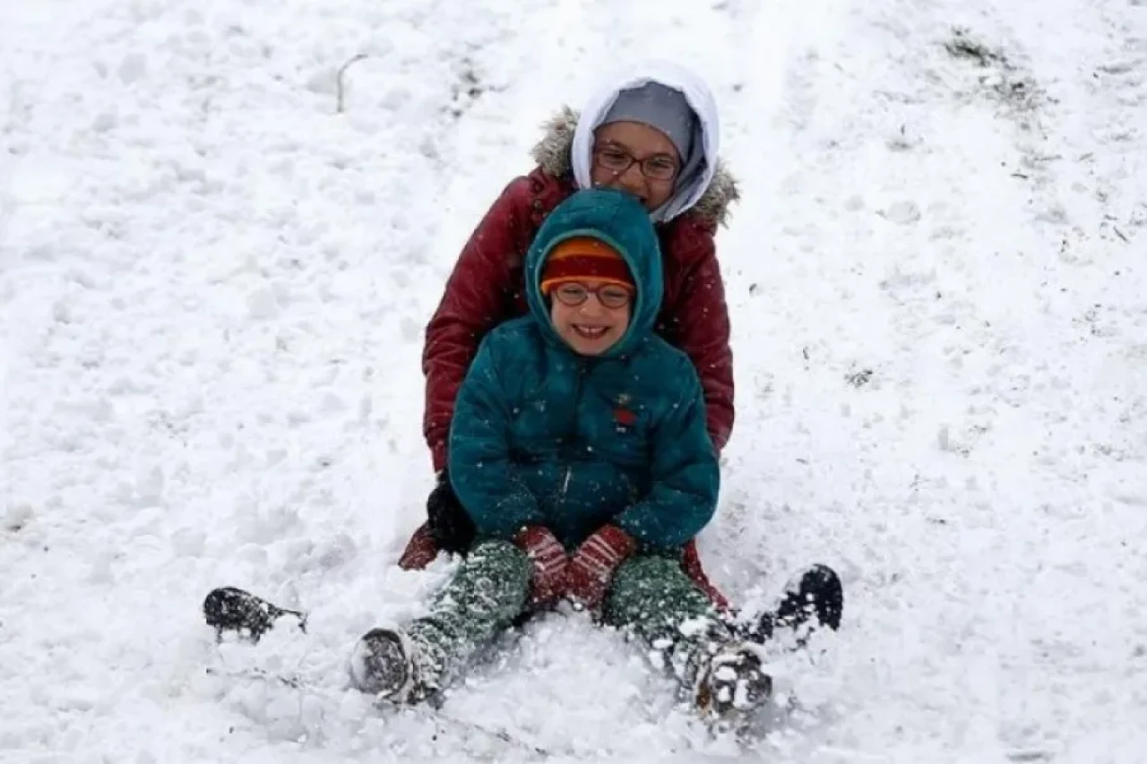 Bugün İstanbul Okullar Tatil Mi 12 Şubat? Yarın İstanbul’da Hangi İlçelerde Tatil?