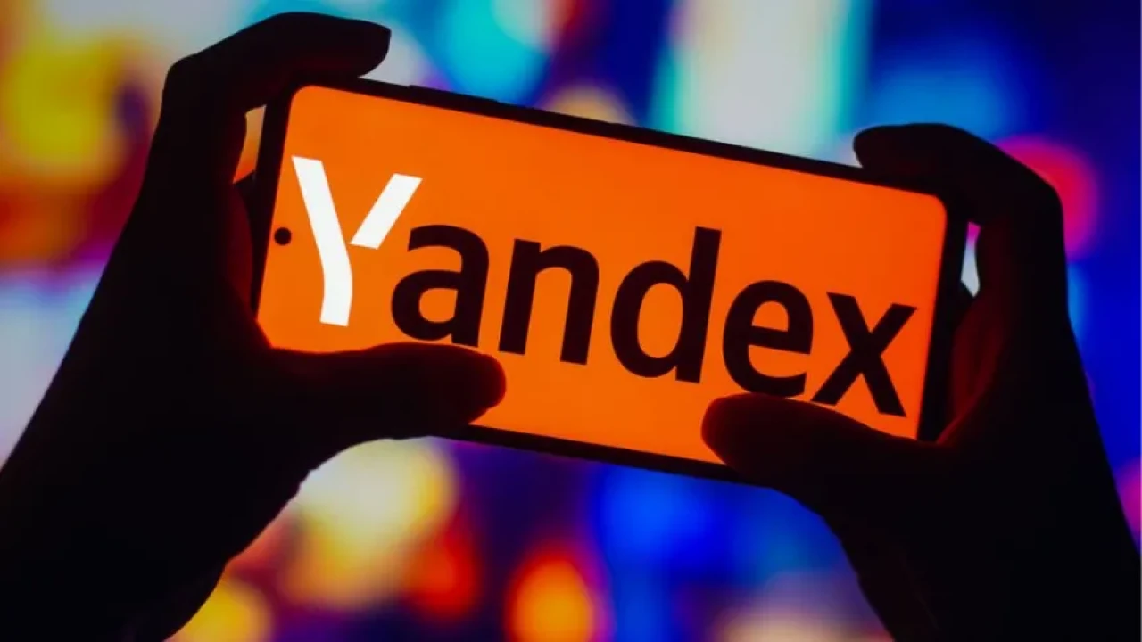 Google Rusya'dan çekildi Yandex'in geliri uçtu