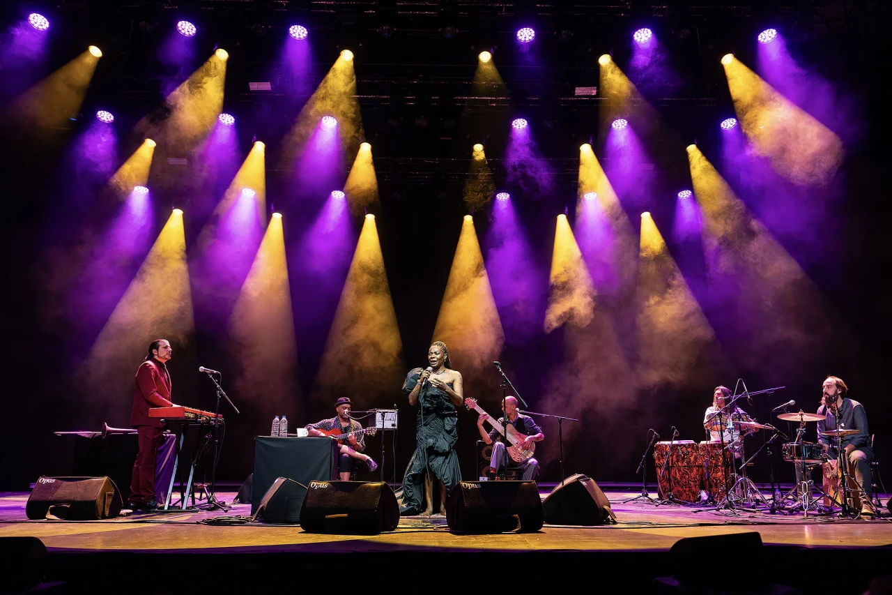 Müziğin iki dev ismi Buika ve Kibariye, işbirliğini sahneye taşıyor