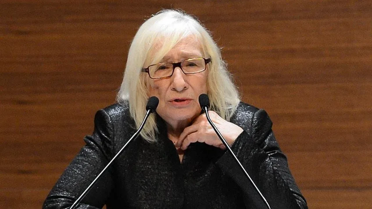 Alev Alatlı Kimdir, Evli Mi, Çocuğu Var Mı, Neden Vefat Etti, Eserleri Neler?