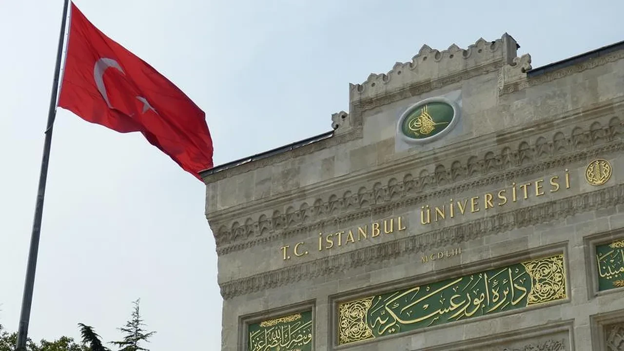 İstanbul Üniversitesi ve Marmara Üniversitesi İçin Tatil Kararı Gelecek Mi? Öğrenciler Merakla Bekliyor!