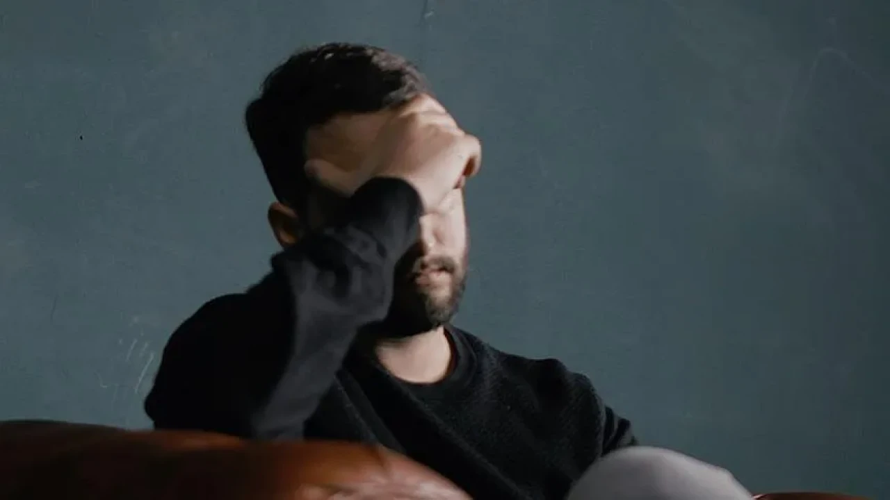 Migren Nedir? Migren Atakları Neden Olur, Belirtileri Nelerdir, Çözümü Var mı?