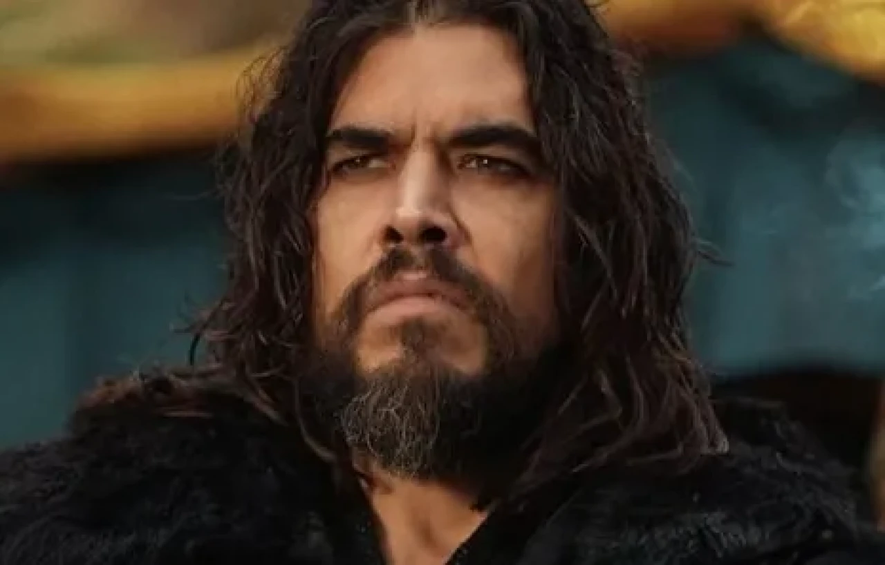 Selahaddin Eyyubi’de Beklenmedik Ayrılık! Urfalı Karakteri Hikâyesine Veda Etti!