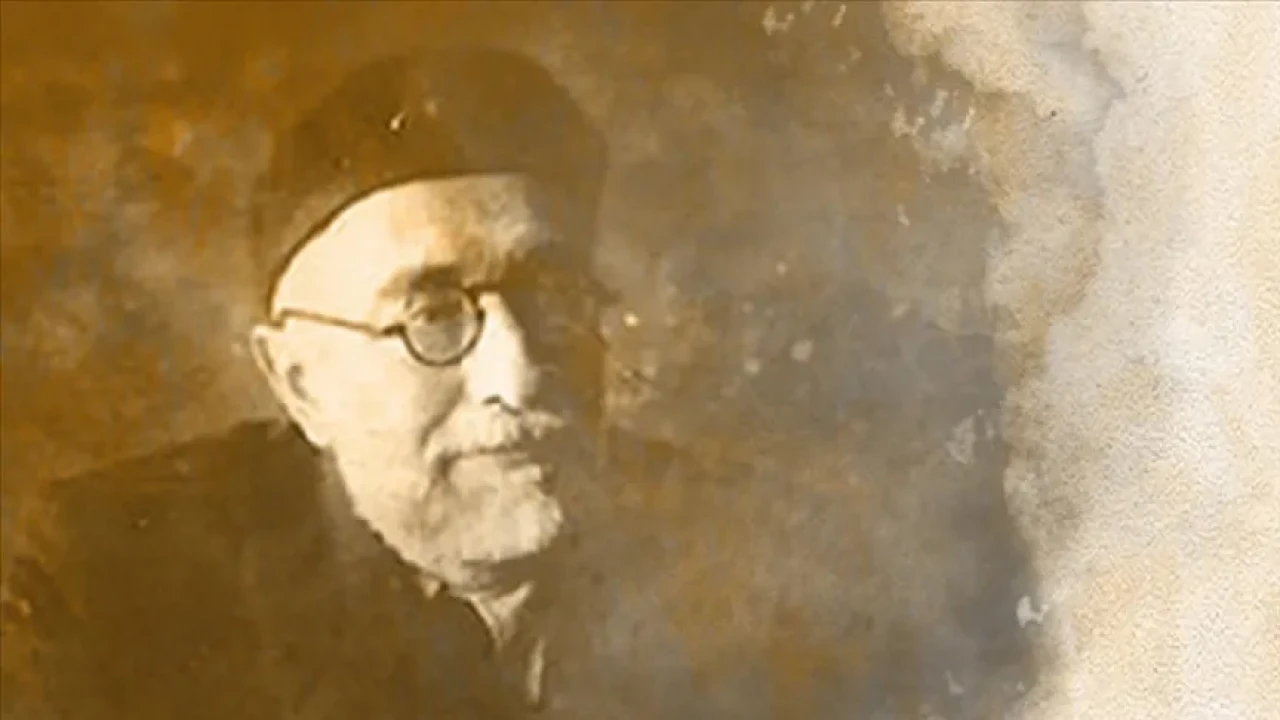 Türkiye’nin İlk İmam Hatip Müdürünün Hayatını Konu alan Dizinin Çekimleri Tamamlandı! Ali İpin Karakteri Benimsemek İçin Neler Yaptı?