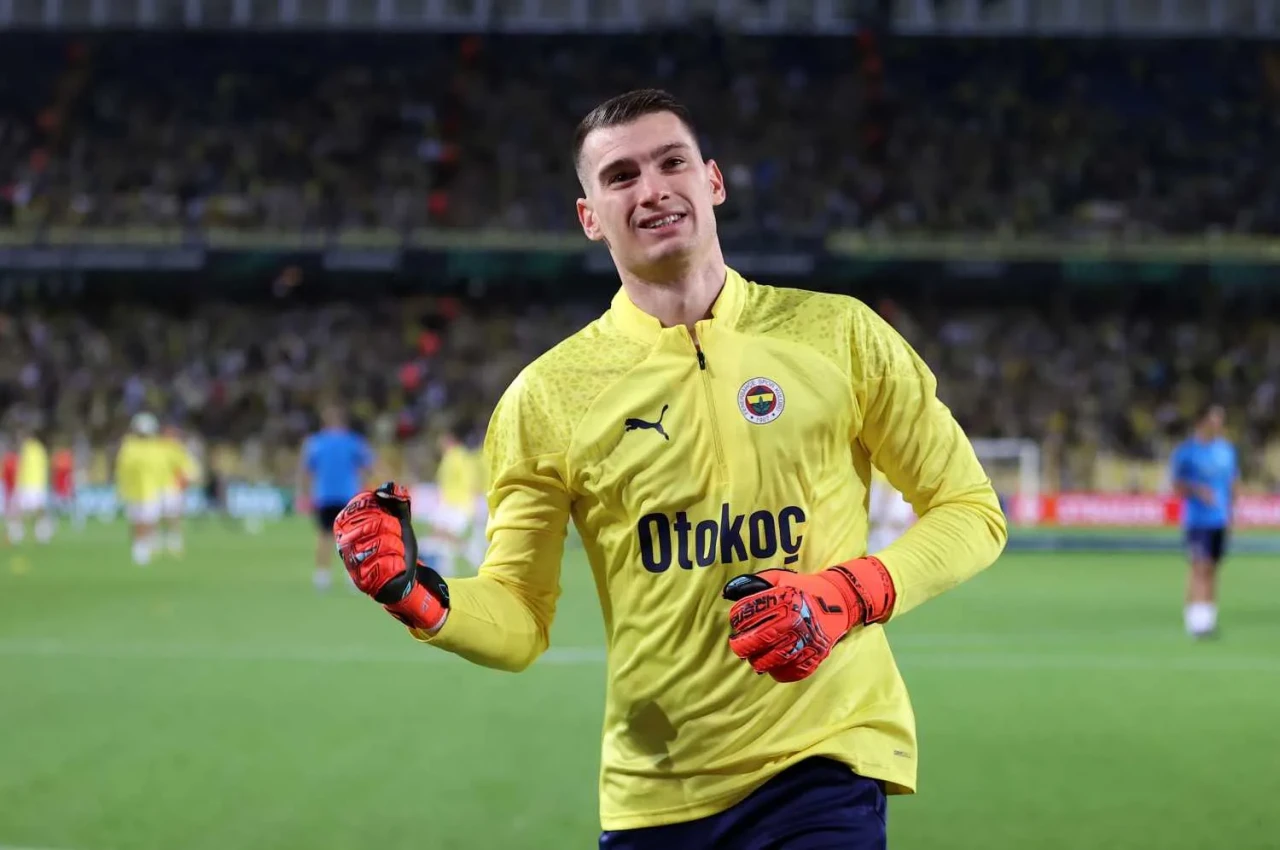 Livakovic FB'den Ayrılıyor mu, Yeni Takımı Belli mi? Bayern Münih'e mi Gidiyor?