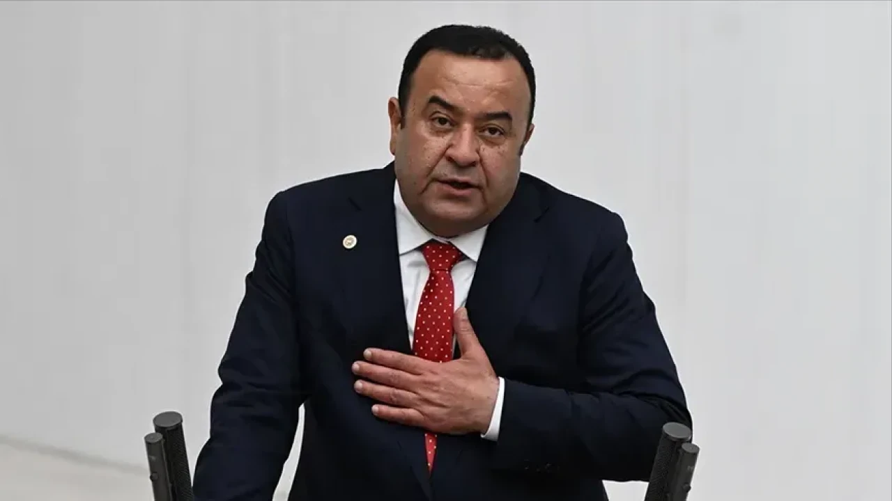 Adnan Beker Kimdir, Nereli, Kaç Yaşında, Evli Mi, Eşi Kim, Çocukları Var Mı? Detaylar!