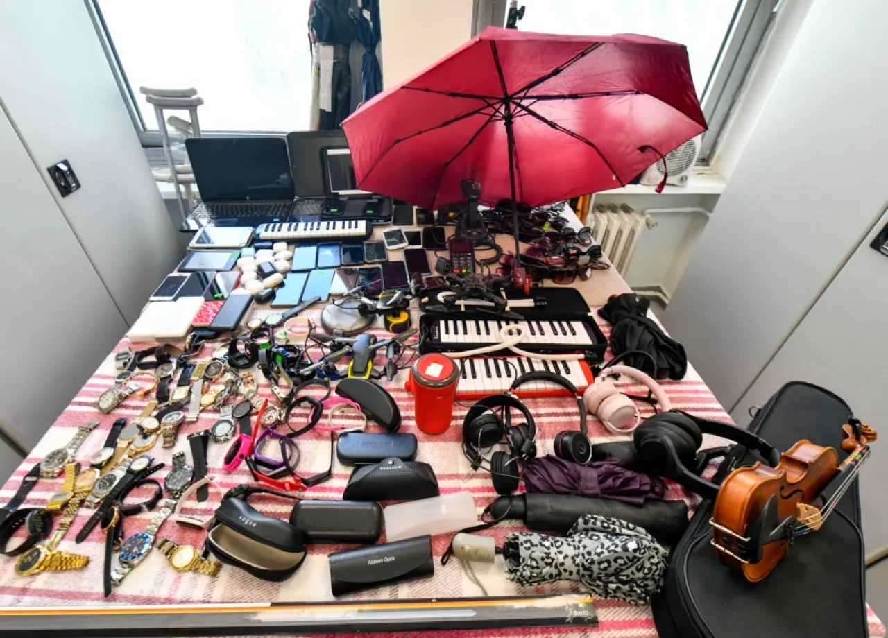 Ankara'da Toplu Taşıma Araçlarında Unutulan Eşyalar Şaşkınlık Yarattı: 2023 ve 2024’te Binlerce İlginç Eşya Kayboldu