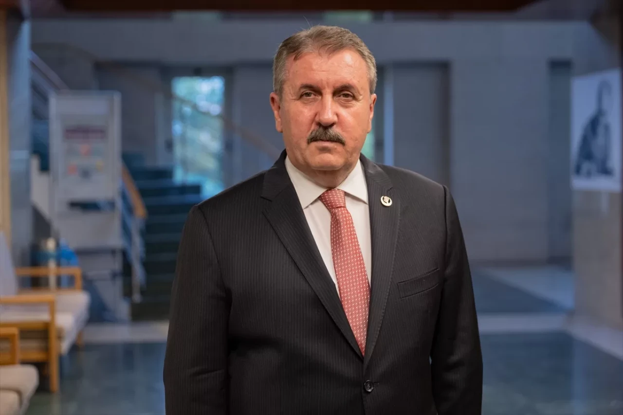 Destici'den CHP’ye sert tepki: ''Ön seçim kılıfı yolsuzluğu örtemedi''