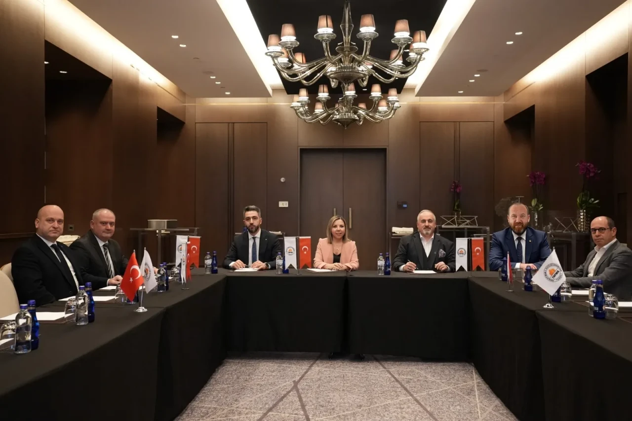 Tesis Yönetim Sektöründe Yeni Dönem: TRFMA’nın İlk Kadın Başkanı Nazlı Uzunlar Liderliğinde 2025 Yılı Hedefleri Belirlendi