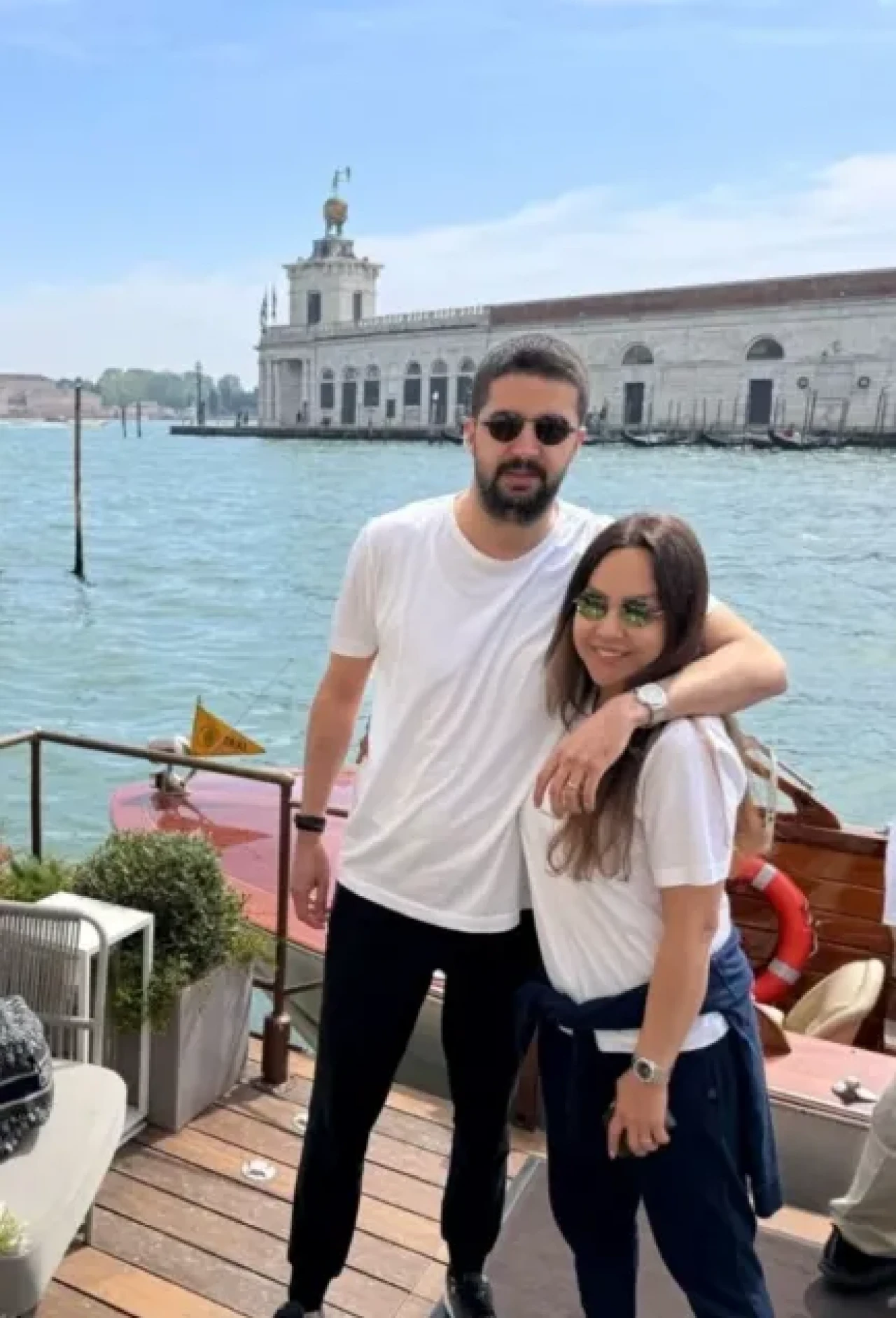 Ebru Gündeş’in Manidar Paylaşımı Boşanma İddialarını Alevlendirdi