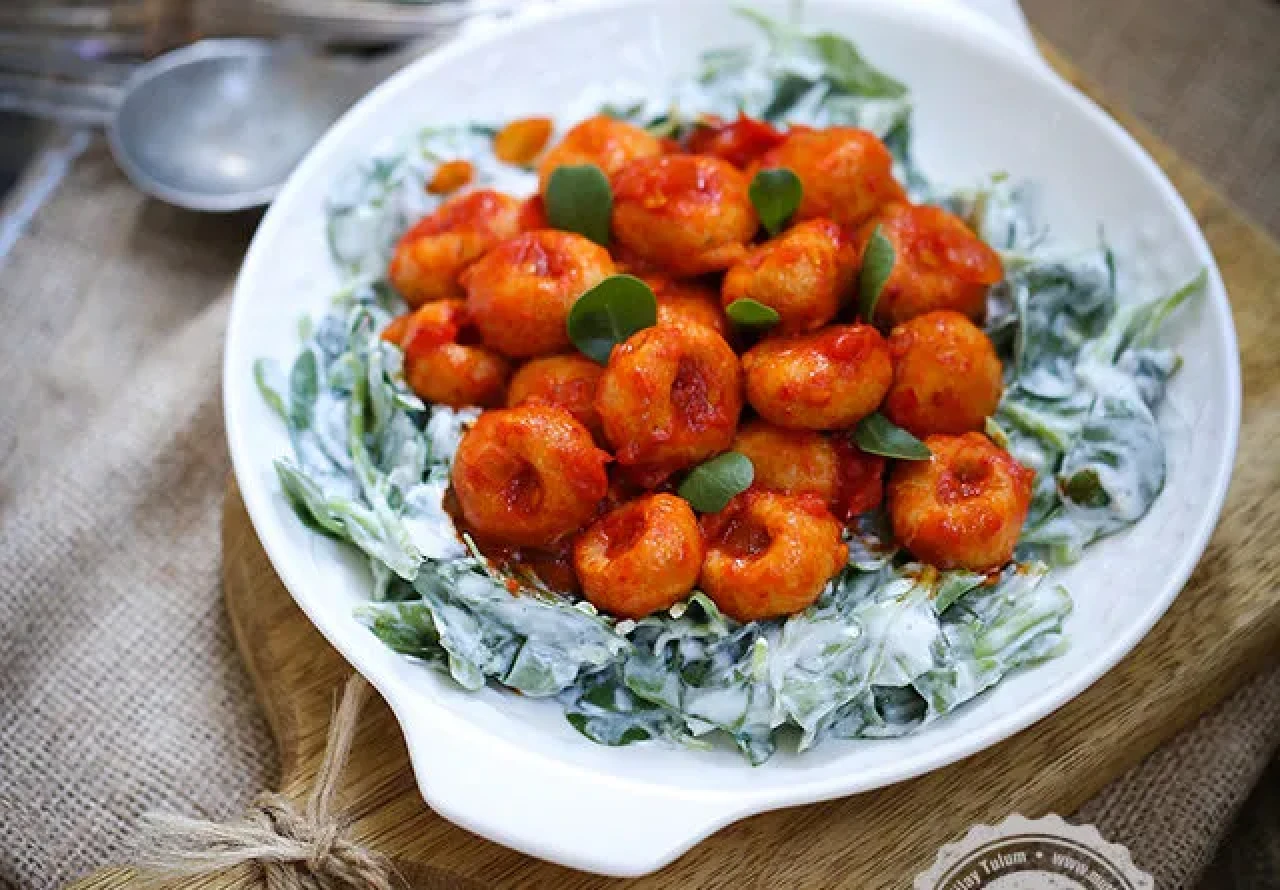 Bu Lezzet Başka Yerde Yok! Semizotlu Fellah Köftesi Tarifiyle Tanışın