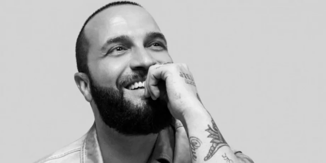 Berkay'dan Hayranlarına Sürpriz: Yeni Şarkısı "Yas Tutarak" Yayında