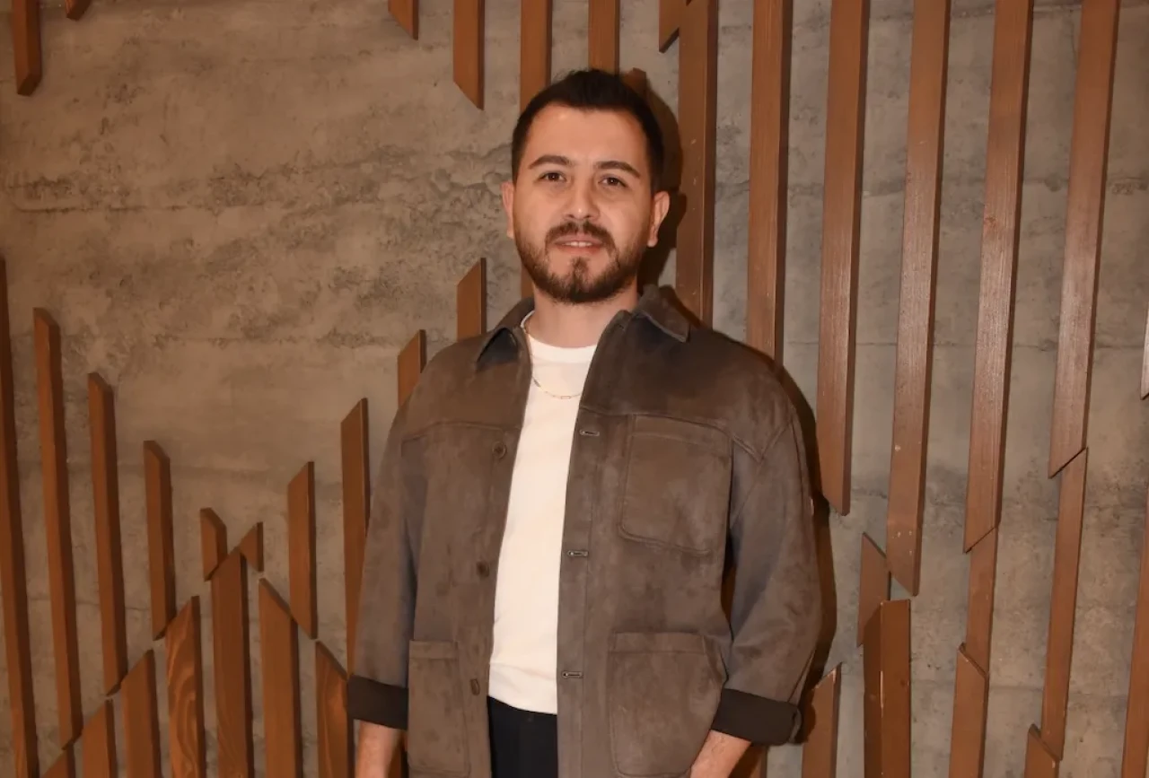 Mustafa Erol’dan Nostaljik Fırtına! Gülşen, Tilbe ve Kayahan Şarkılarıyla Geliyor