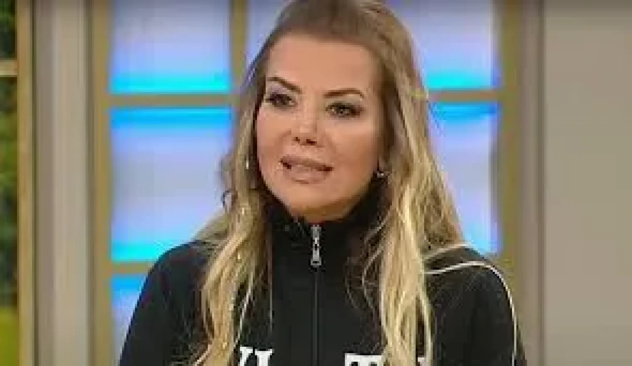 Tanyeli’nin Büyük Sırrı Ortaya Çıktı! Meğer Annesi Yeşilçam Yıldızıymış!