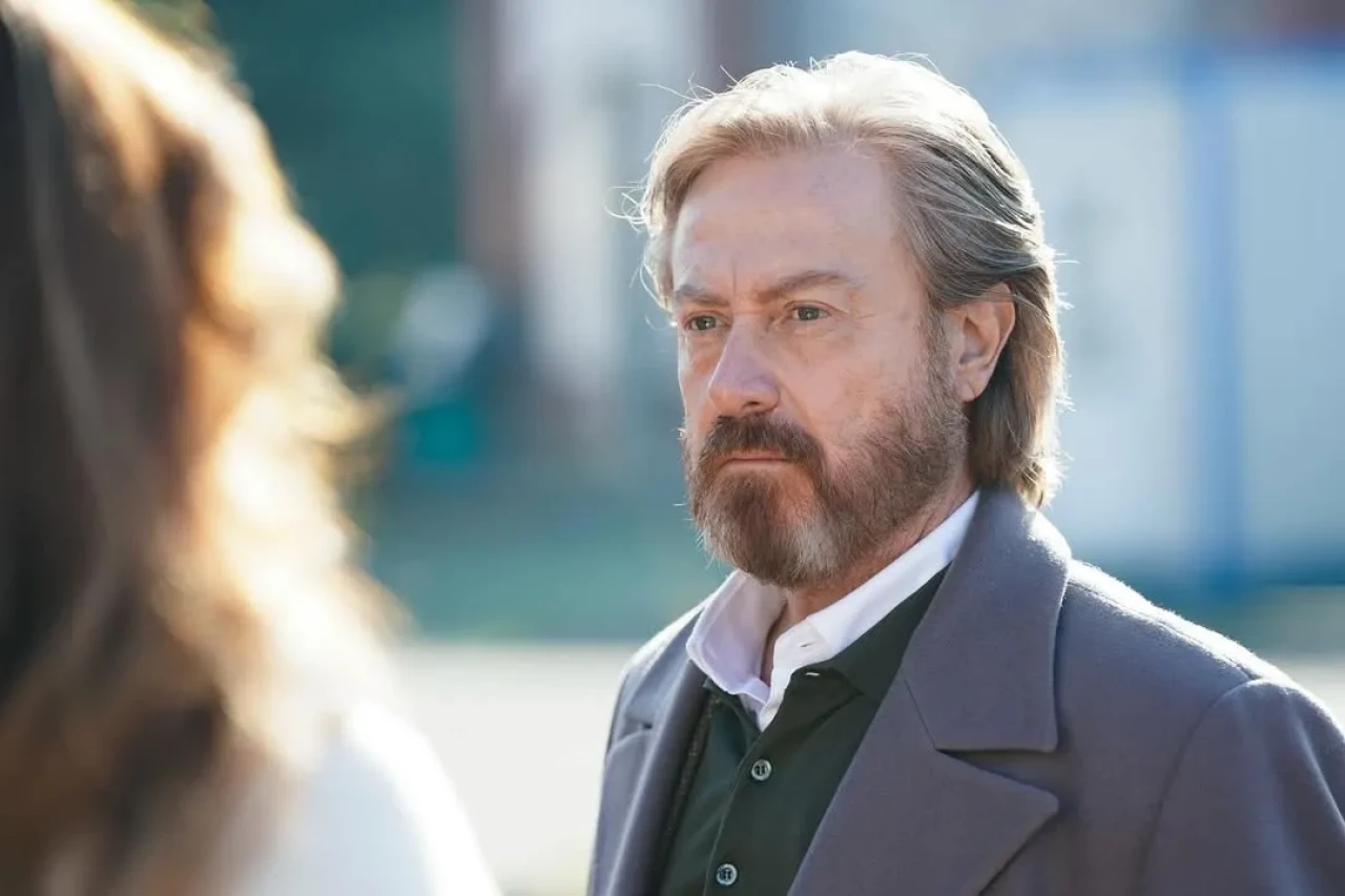 Yıldıray Şahinler kiminle evli, eşi kim, evli mi, eşi kaç yaşında, çocuğu var mı? Gizem Şahinler ile 2015’te Başlayan Yolculuk