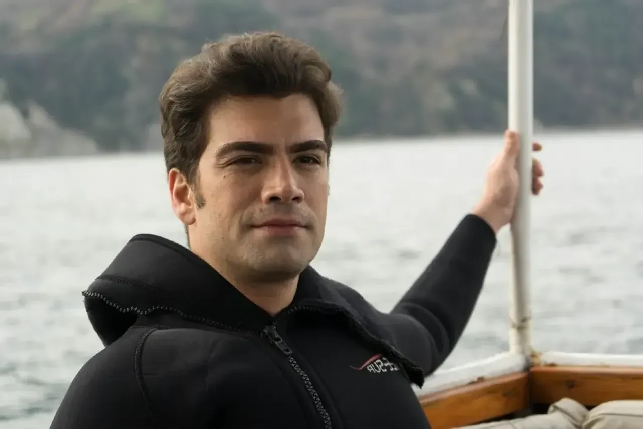 Gürbey İleri Kimdir, Evli Mi, Kiminle Evli, Eşi Kim, Sevgilisi Kim? Eğitim Hayatı ve Kariyer Başlangıcı