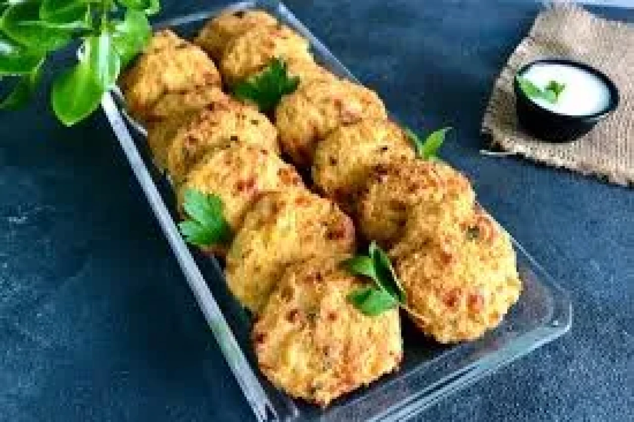 Karnabahar Hiç Bu Kadar Lezzetli Olmamıştı! Dışı Çıtır, İçi Lokum Gibi Köfte Tarifi!