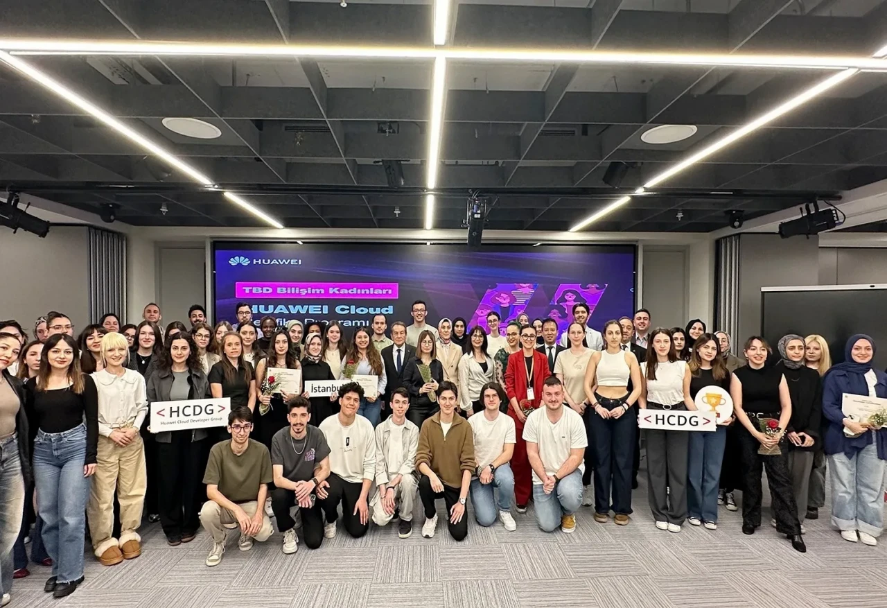 Teknoloji Dünyasında Kadın Rüzgârı: Huawei ve TBD’den Büyük Adım!