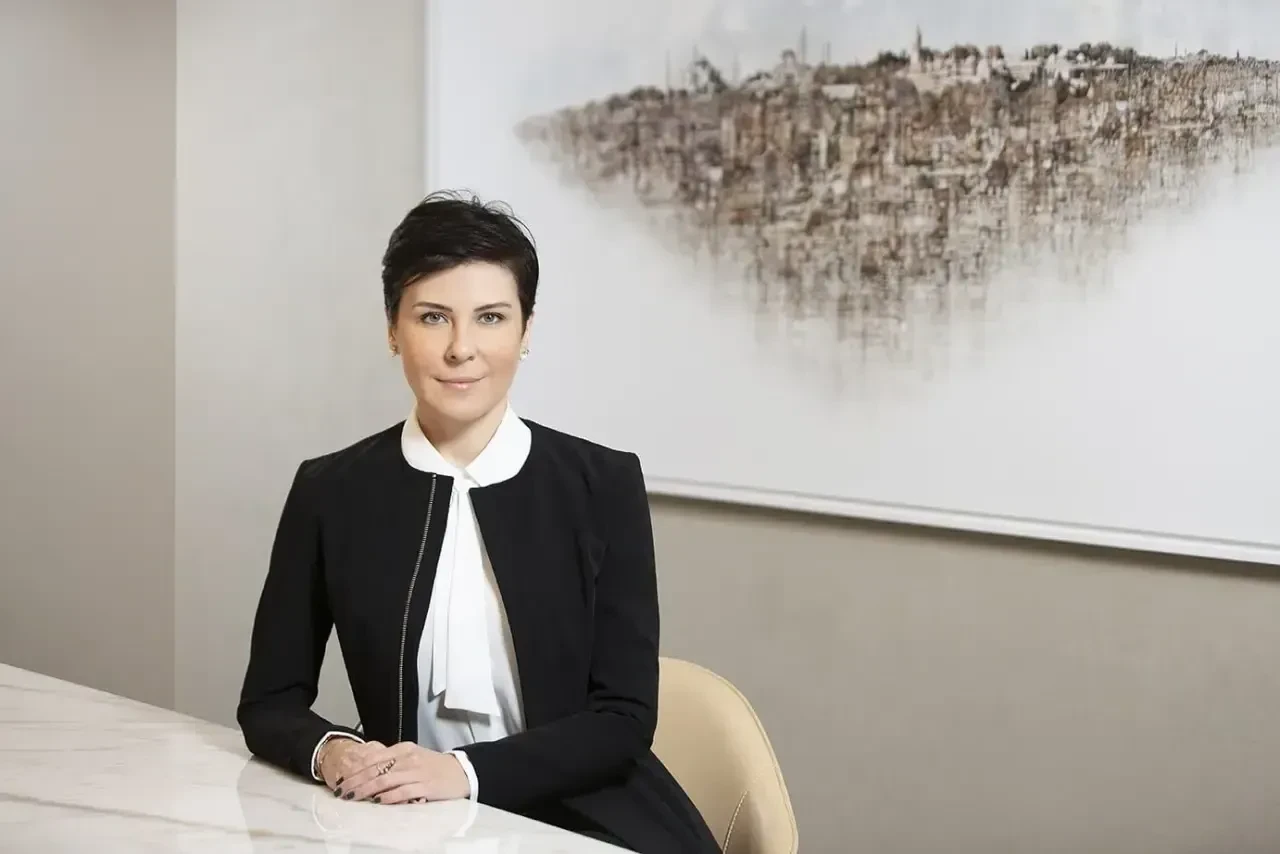 Fatoş Pınar Türker Kimdir? Aslen Nereli, Kaç Yaşında, Kiminle Evli, Eşi Kim, Çocukları, Alevi mi? Hayatı ve Kariyer Bilgileri