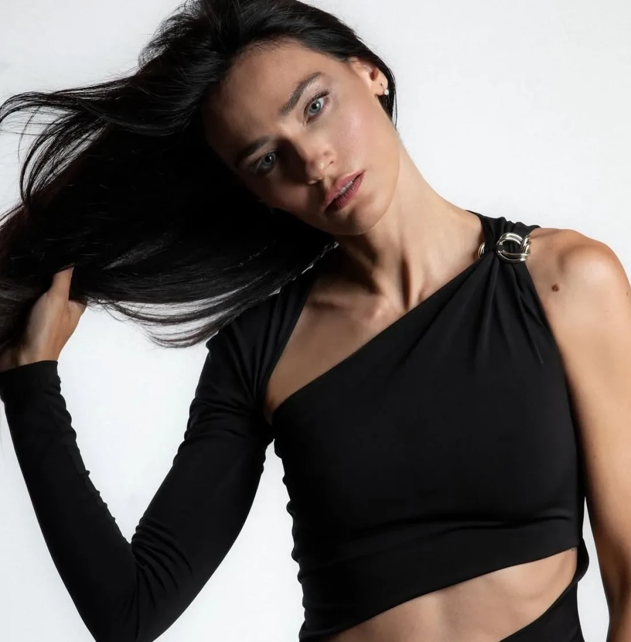 Türkiye’ye Dönüş Kararı Boşanma İçin Mi? Saadet Işıl Aksoy’dan Dikkat Çeken Açıklama!