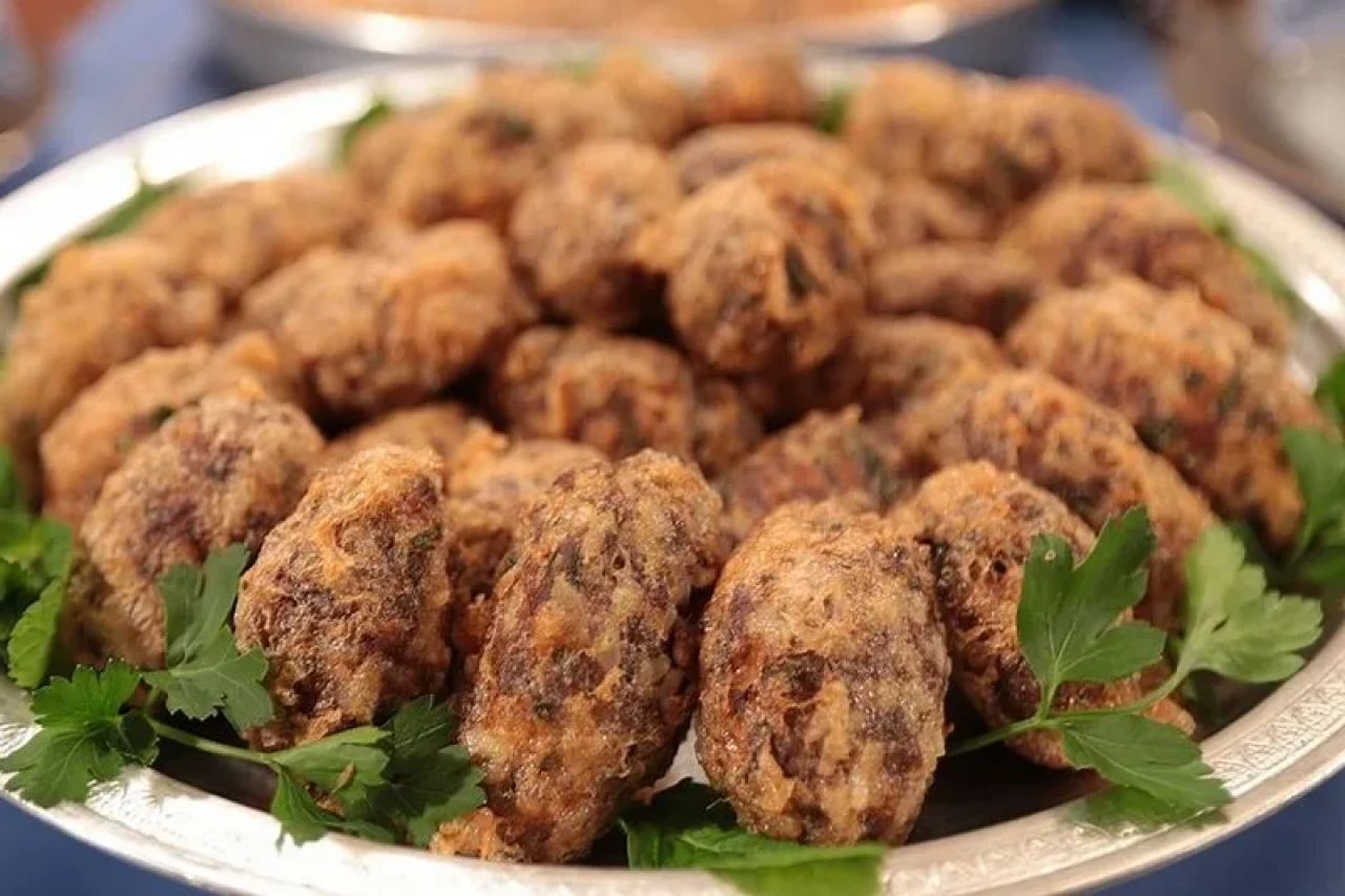 Kadın Budu Köfte Tarifiyle Lezzet Şöleni! Trakya Mutfağından Sofralarınıza