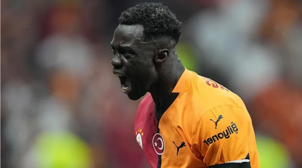 Davinson Sanchez Hakkında Son Karar Belli Oldu! Tecrübeli Stoper Alınan Karar Neticesinde Kadrodan Çıkartıldı