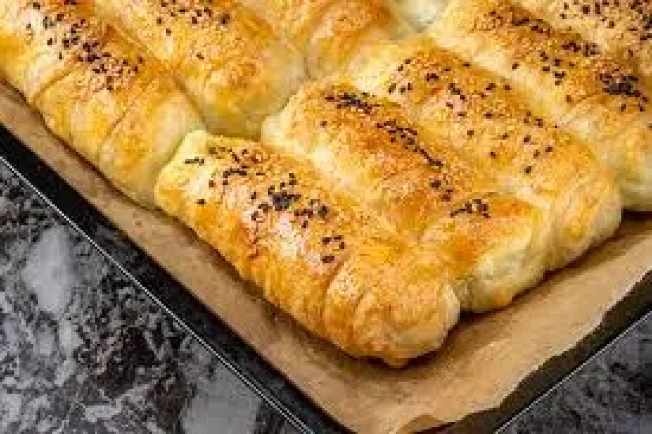 Çıtır Çıtır Sodalı Börek Tarifi: Adım Adım Hazırlanışı
