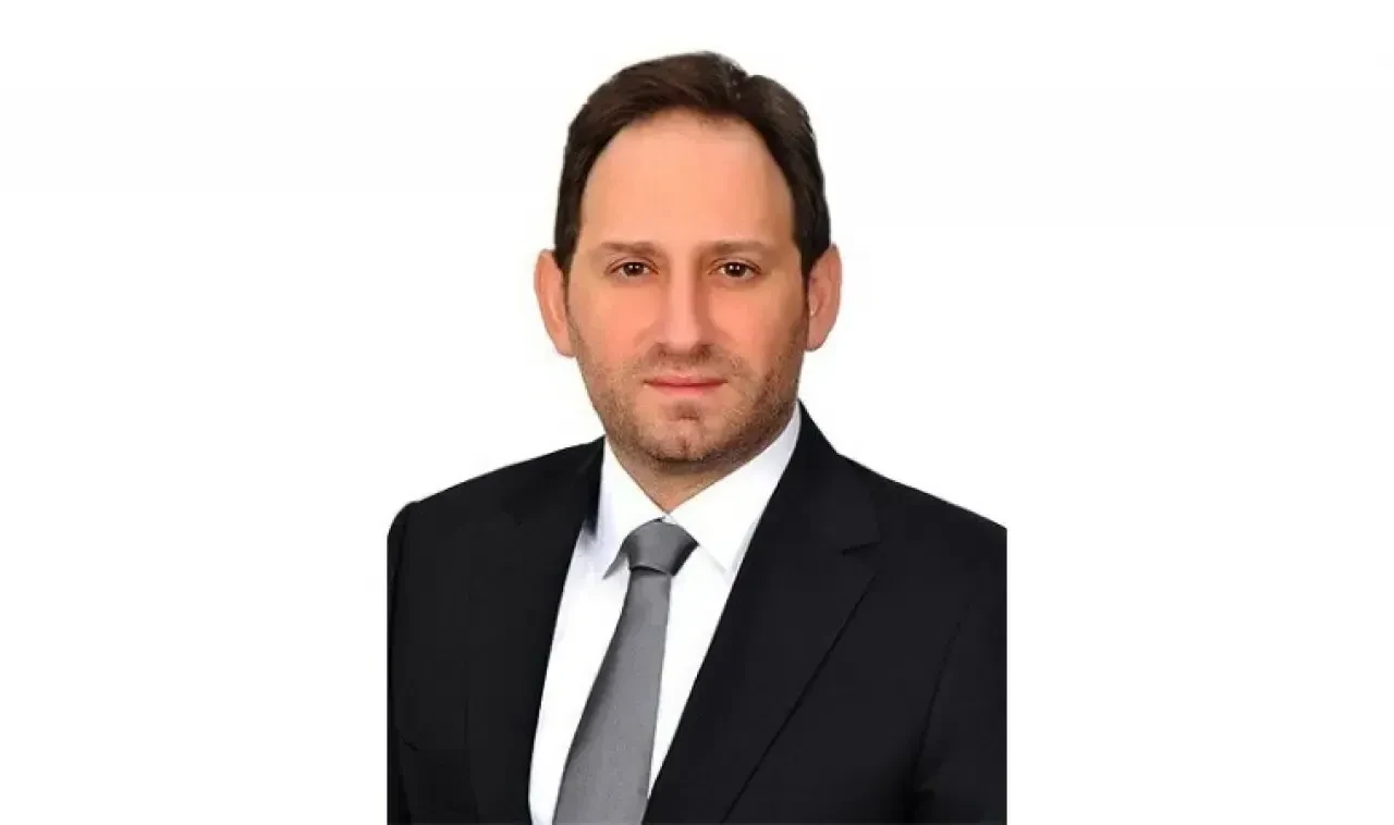 Kağan Sürmegöz Kimdir? Kiminle Evli, Eşi Kim, Aslen Nereli, Kaç Yaşında, Ne İş Yapıyor, Çocukları var mı?