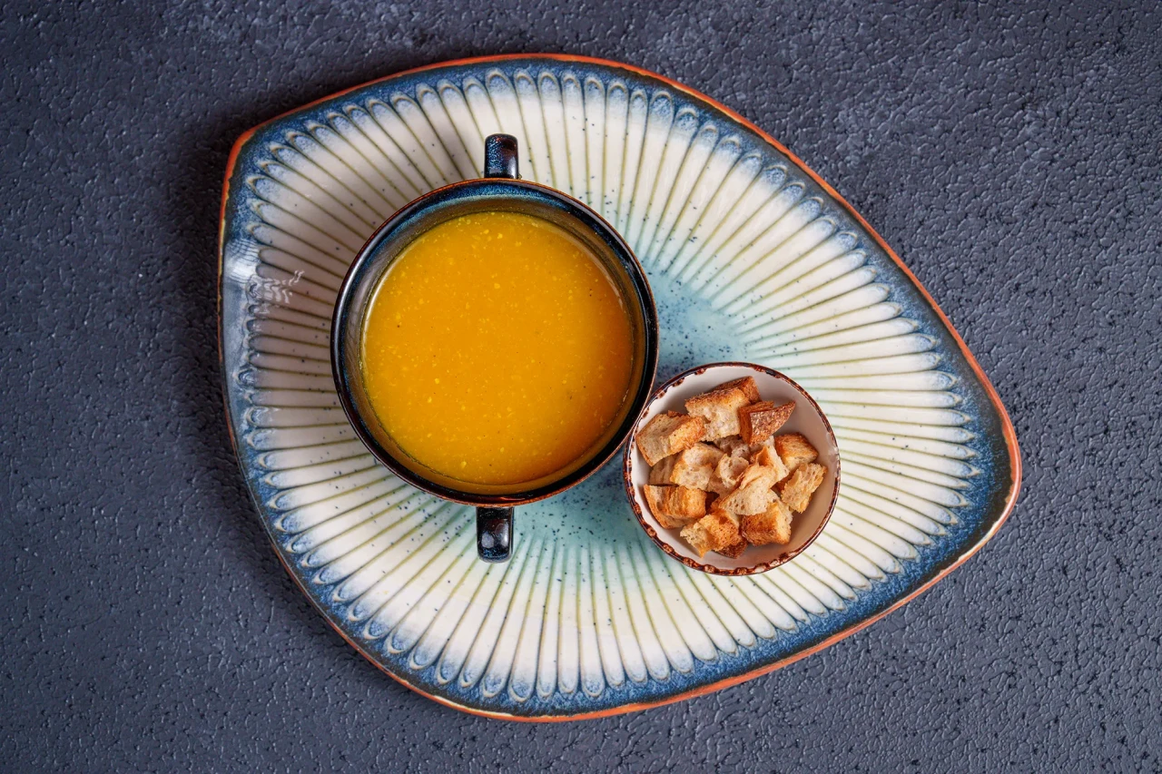 Kremasız ama Lezzet Bombası: Bu Balkabağı Çorbası Bağımlılık Yapıyor!