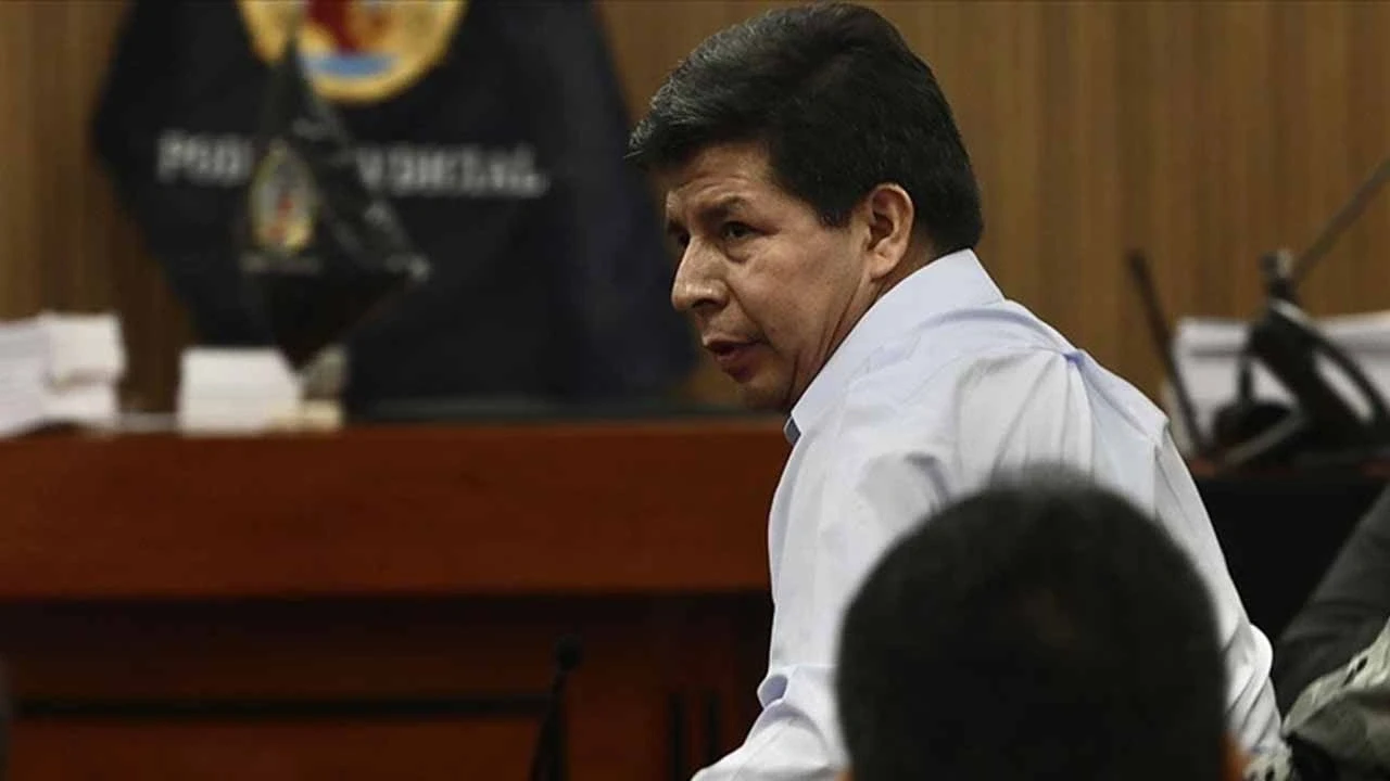 Hapiste Açlık Grevi Yapan Eski Cumhurbaşkanı Ölümle Burun Buruna!