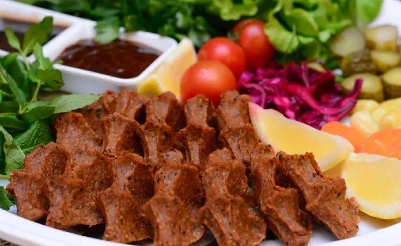 Çiğ Köfte Yapmanın Püf Noktaları: Lezzetin Sırrı Burada!