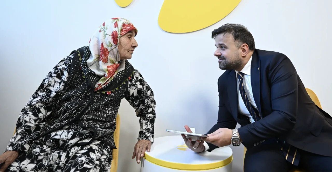 Turkcell’den Yaşlılara Dijital Dokunuş: Huzurevlerinde Teknoloji Dönemi!