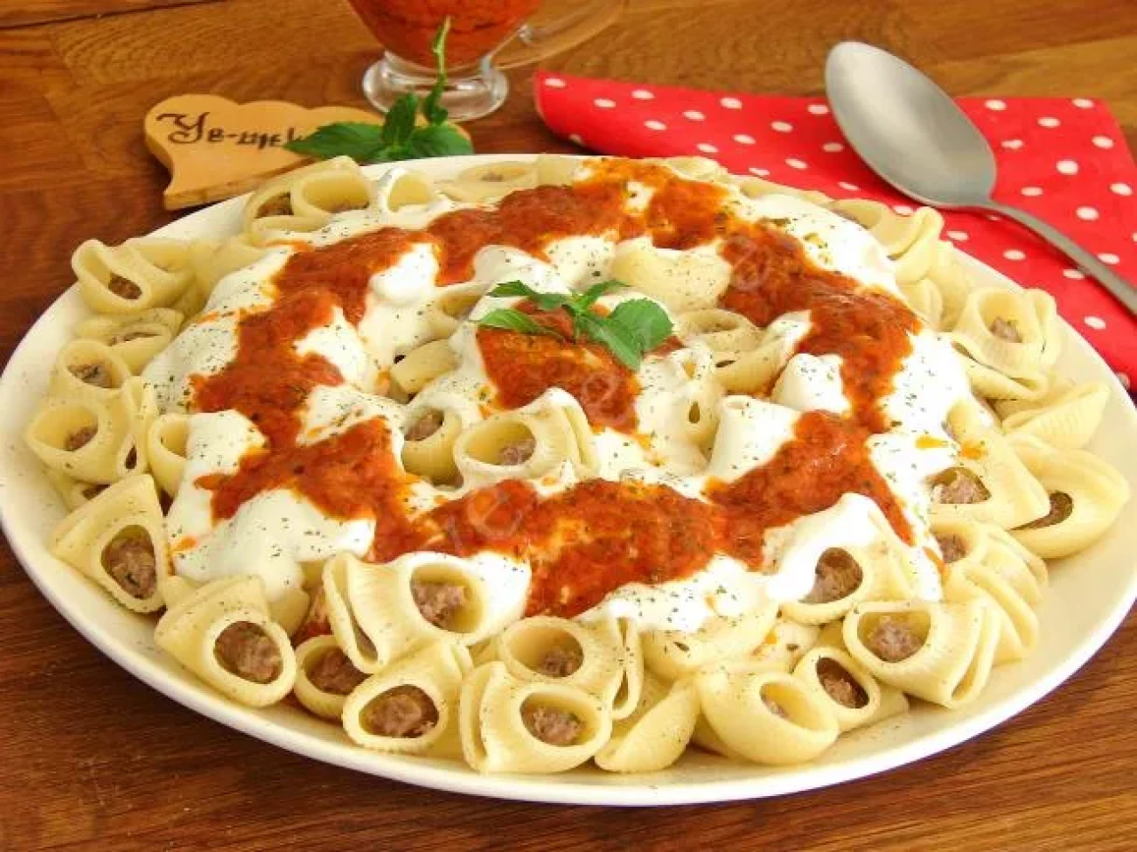 Klasik Mantıya Yeni Alternatif: İşte Enfes Makarna Mantısı Tarifi!